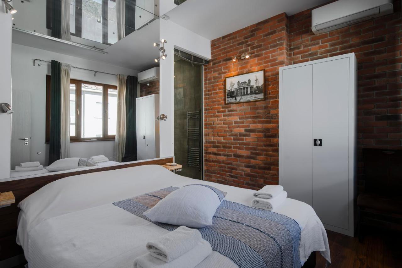 Cinematique - Designer 1Bd On Solunska Apartment София Екстериор снимка