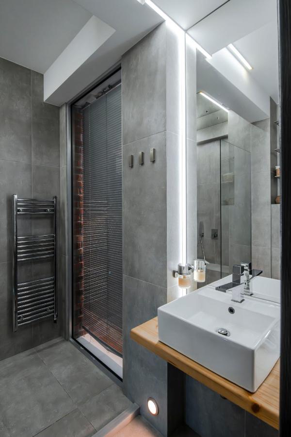 Cinematique - Designer 1Bd On Solunska Apartment София Екстериор снимка