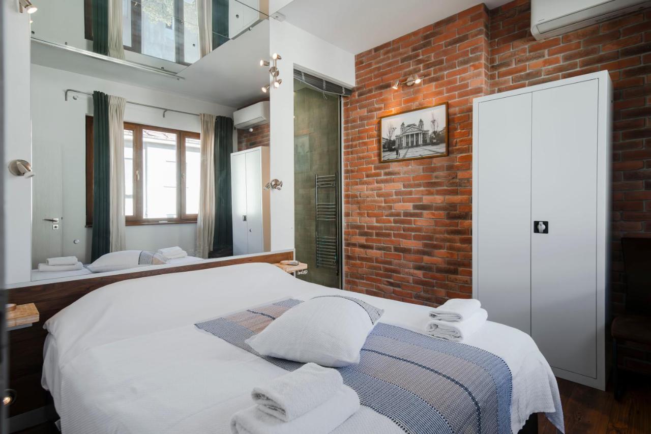 Cinematique - Designer 1Bd On Solunska Apartment София Екстериор снимка